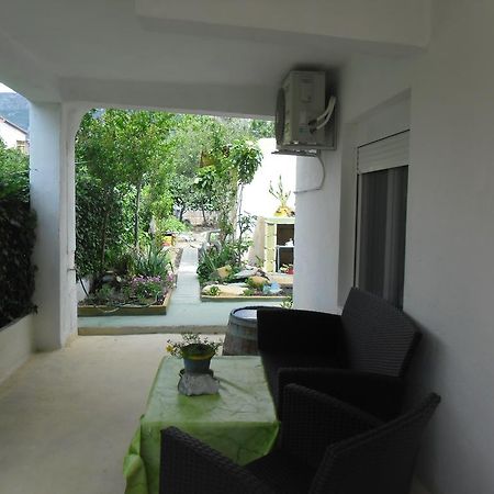 Apartments Krajici Каштела Экстерьер фото