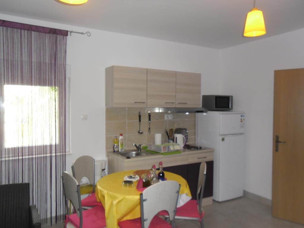 Apartments Krajici Каштела Экстерьер фото