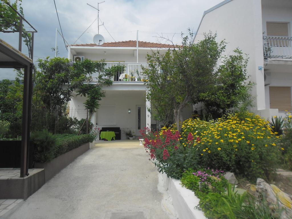 Apartments Krajici Каштела Экстерьер фото